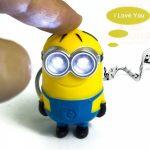 3D Minions Mini LED con su llavero