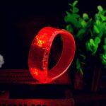 Brillante Pulsera LED con Sonido - Imagen 12